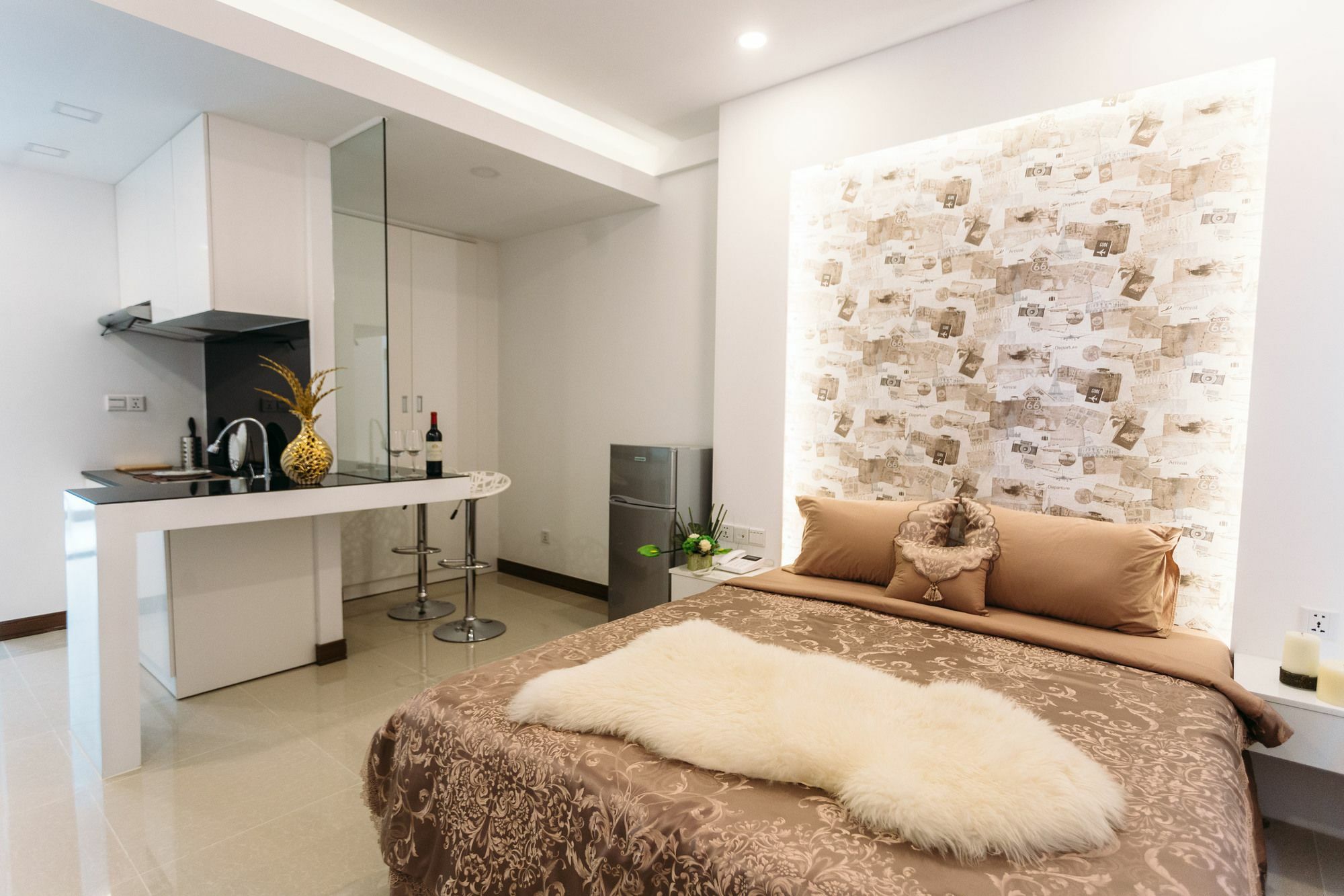 ซีเอ แอนด์ เอสเอ เซอร์วิซด์ อพาร์ตเมนต์ Hotel พนมเปญ ภายนอก รูปภาพ