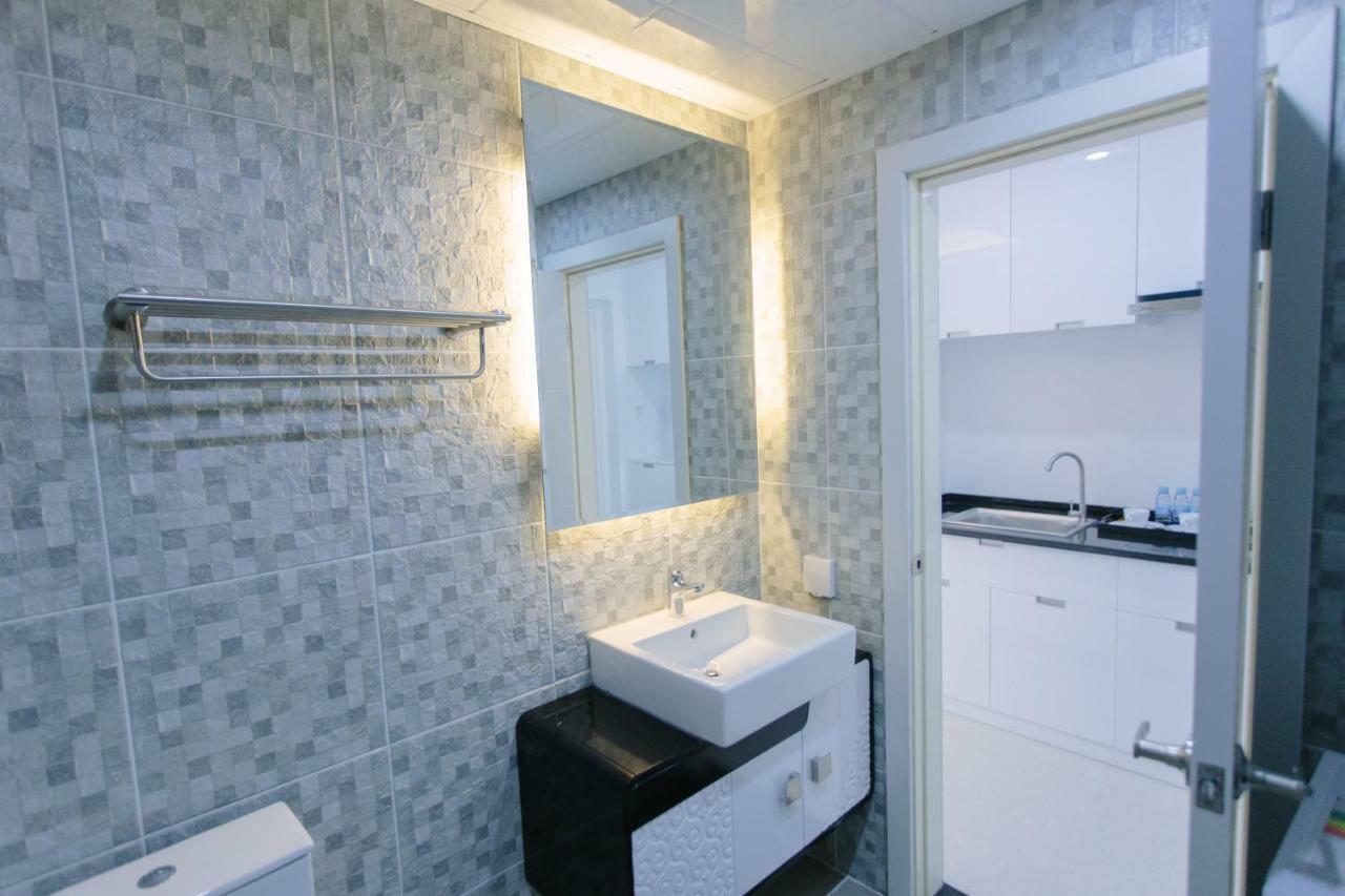 ซีเอ แอนด์ เอสเอ เซอร์วิซด์ อพาร์ตเมนต์ Hotel พนมเปญ ภายนอก รูปภาพ